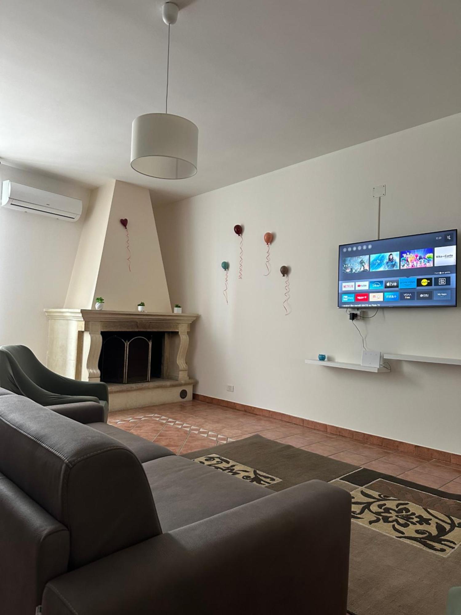 Appartement Palazzo Dei Pavoni à Brindisi Extérieur photo