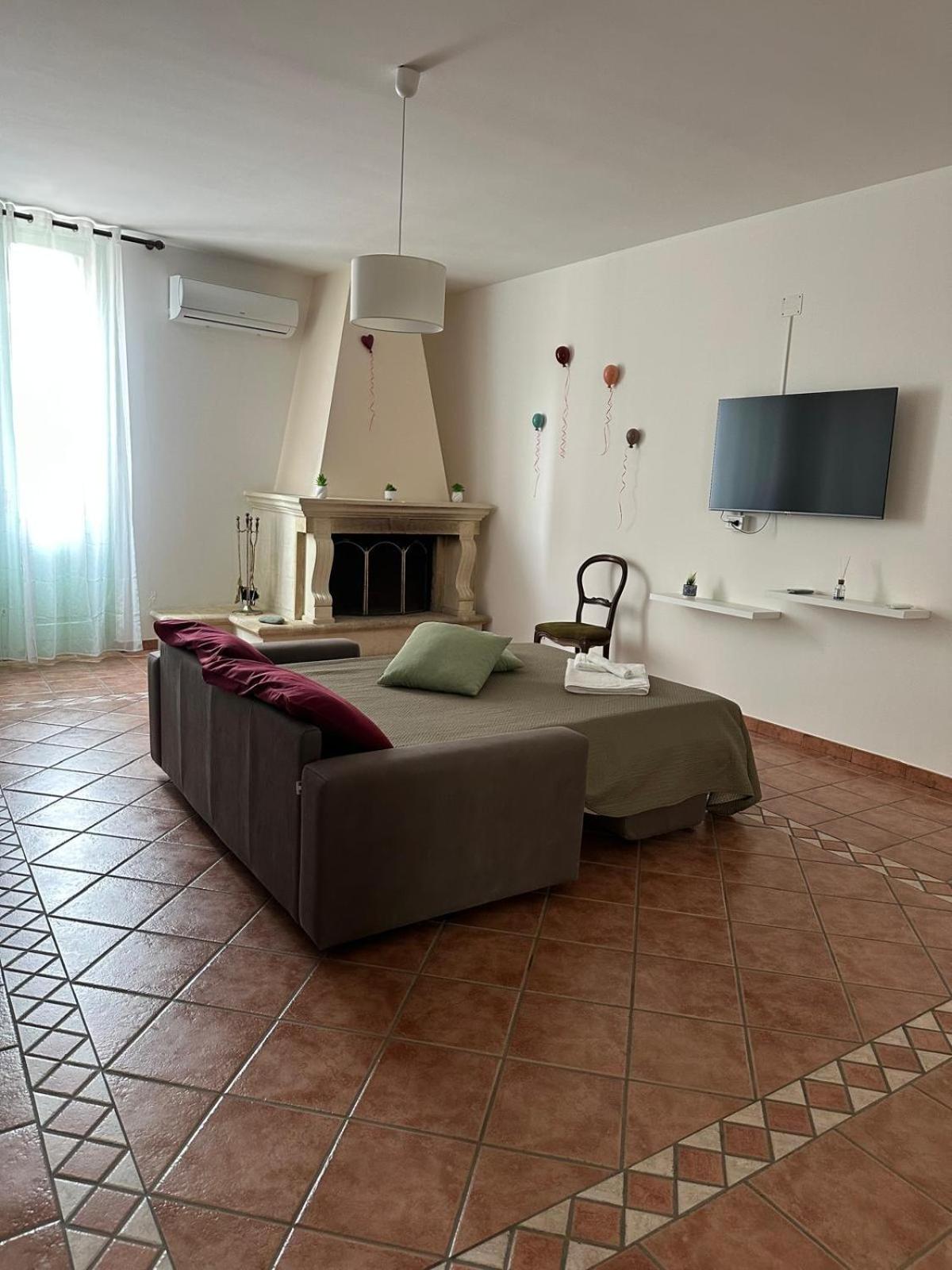 Appartement Palazzo Dei Pavoni à Brindisi Extérieur photo